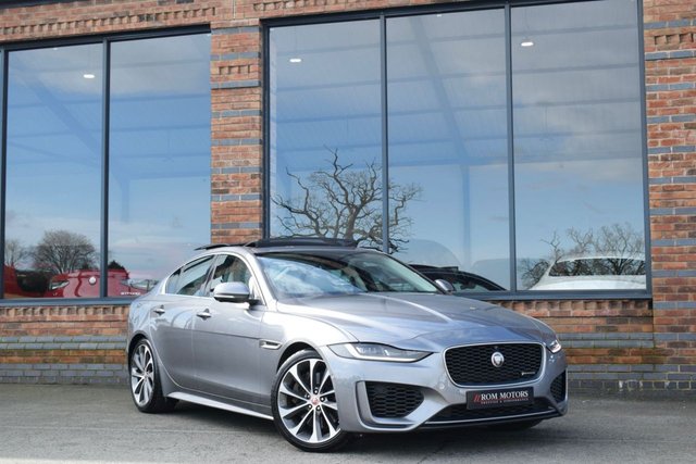 2021 Jaguar Xe 2L R-Dynamic Se 4dr - Photo 9