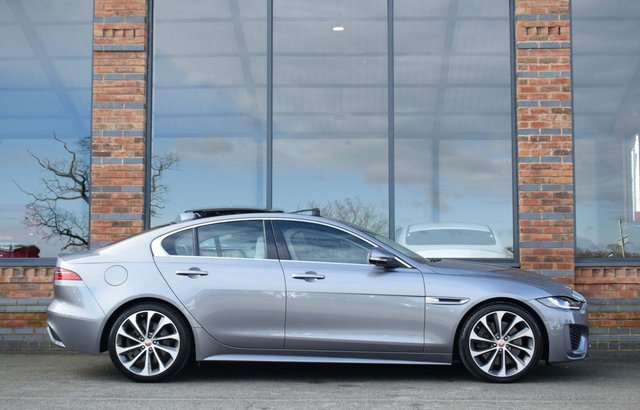 2021 Jaguar Xe 2L R-Dynamic Se 4dr - Photo 8