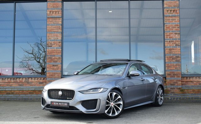 2021 Jaguar Xe 2L R-Dynamic Se 4dr