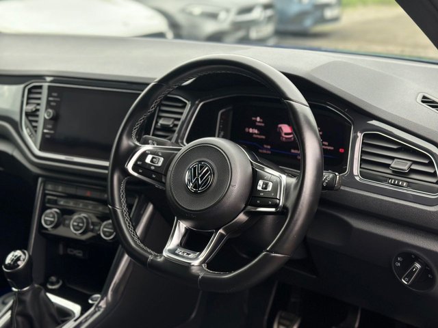 2018 VOLKSWAGEN T-ROC - Photo 10