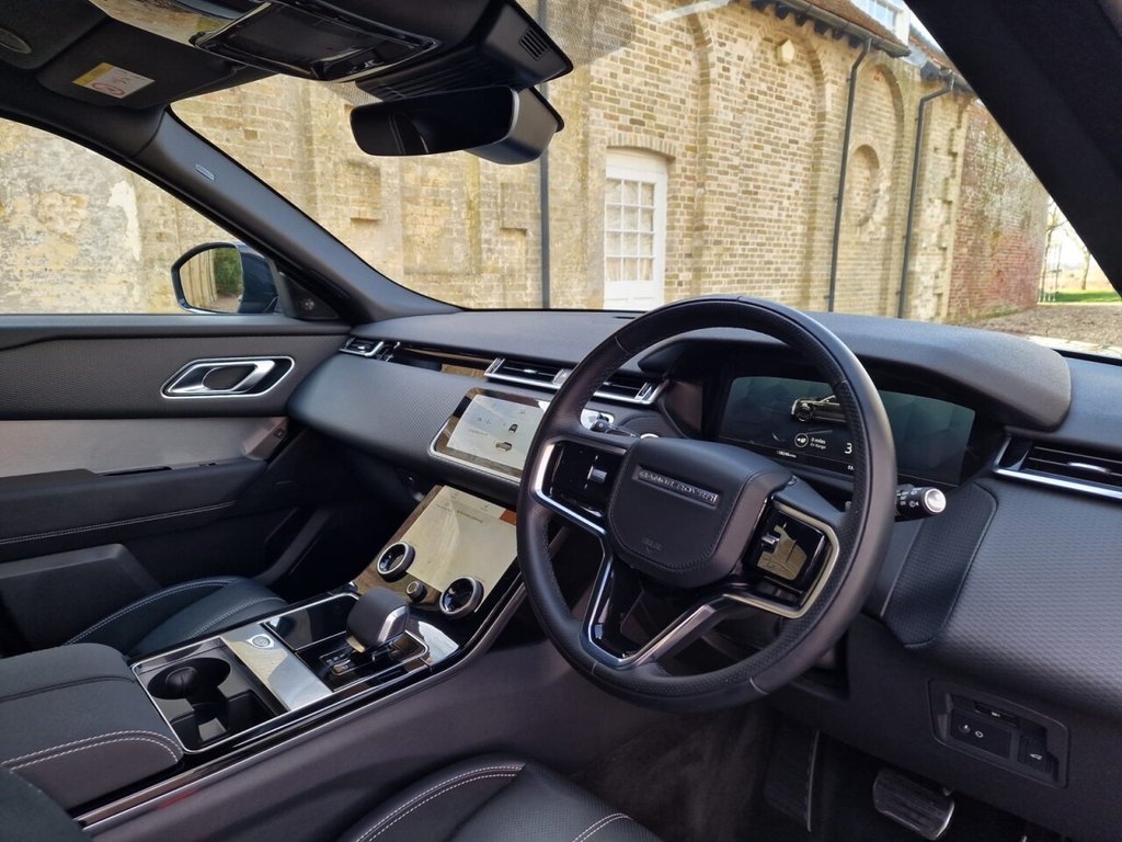 USED 2023 72 LAND ROVER RANGE ROVER VELAR 2.0 P400e 17.1kWh R-Dynamic SE SUV 5dr Petrol Plug-in Hybrid Auto 4WD Euro 6 (s/s) (404 ps) FINANCE AVAILABLE