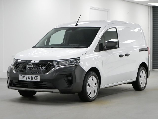View our Nissan Townstar 90 KWH 45 KWH L1 ACENTA AUTO ELECTRIC 6 DOOR