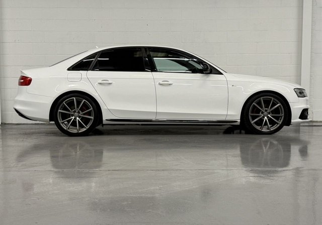 2015 AUDI A4 2015 2.0 TDI Black Edition Plus Saloon 4dr Diesel Manual Euro 5 (s/s) (150 ps) - Photo 2