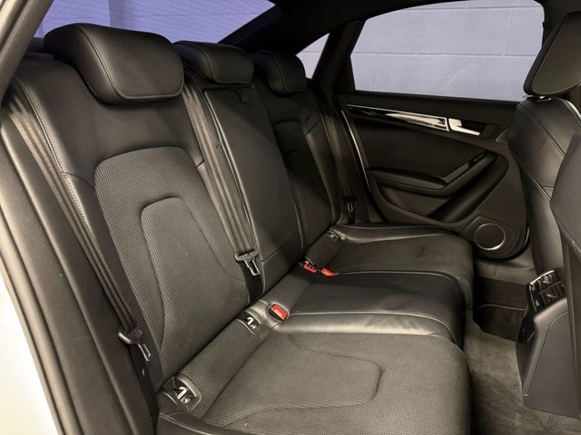 2015 AUDI A4 2015 2.0 TDI Black Edition Plus Saloon 4dr Diesel Manual Euro 5 (s/s) (150 ps) - Photo 4