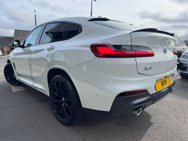2019 BMW X4 2019 2.0 20d M Sport SUV 5dr Diesel Auto xDrive Euro 6 (s/s) (190 ps) * HUGE SPEC LIST * HARMAN KARDON SOUND * HEATED VERNASCA LEATHER * ADAPTIVE LED LIGHTS * 21" ALLOY WHEELS * REAR CAMERA * AMBIENT LIGHTING * CRUISE CONTROL * FRONT + REAR PARKING SENSORS * 6.5" DISPLAY * M SPORT BRAKING * SUN PROTECTION GLAZING * ALPINE WHITE * M SPORT SUSPENSION * BLUETOOTH * AUTOMATIC TAILGATE * DAB * SAT NAV * STUNNING THROUGHOUT * - Photo 2