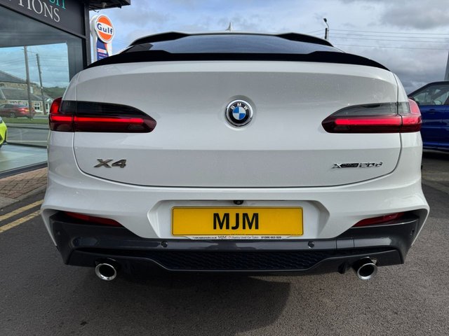 2019 BMW X4 2019 2.0 20d M Sport SUV 5dr Diesel Auto xDrive Euro 6 (s/s) (190 ps) * HUGE SPEC LIST * HARMAN KARDON SOUND * HEATED VERNASCA LEATHER * ADAPTIVE LED LIGHTS * 21" ALLOY WHEELS * REAR CAMERA * AMBIENT LIGHTING * CRUISE CONTROL * FRONT + REAR PARKING SENSORS * 6.5" DISPLAY * M SPORT BRAKING * SUN PROTECTION GLAZING * ALPINE WHITE * M SPORT SUSPENSION * BLUETOOTH * AUTOMATIC TAILGATE * DAB * SAT NAV * STUNNING THROUGHOUT * - Photo 8