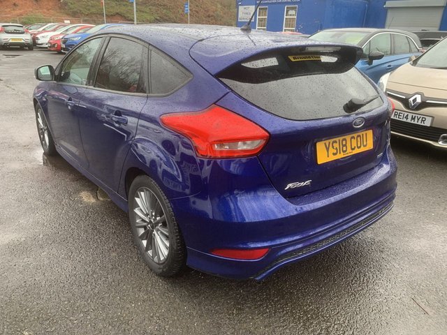 2018 FORD FOCUS 1.0T EcoBoost ST-Line Hatchback 5dr Petrol Manual Euro 6 (s/s) (140 ps) - Photo 4