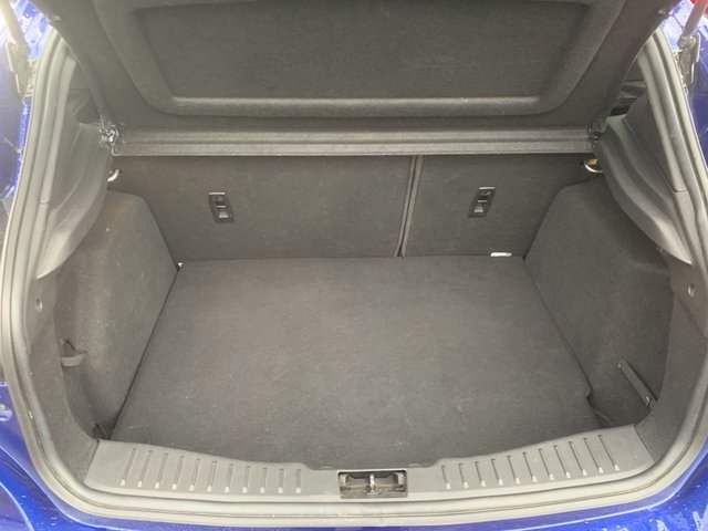 2018 FORD FOCUS 1.0T EcoBoost ST-Line Hatchback 5dr Petrol Manual Euro 6 (s/s) (140 ps) - Photo 6