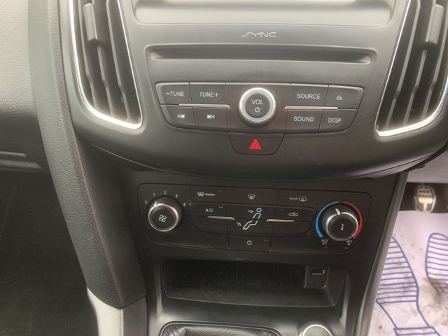 2018 FORD FOCUS 1.0T EcoBoost ST-Line Hatchback 5dr Petrol Manual Euro 6 (s/s) (140 ps) - Photo 10