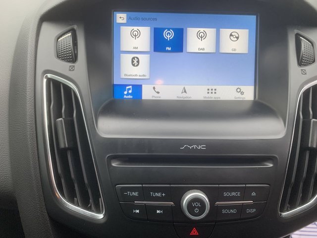 2018 FORD FOCUS 1.0T EcoBoost ST-Line Hatchback 5dr Petrol Manual Euro 6 (s/s) (140 ps) - Photo 11