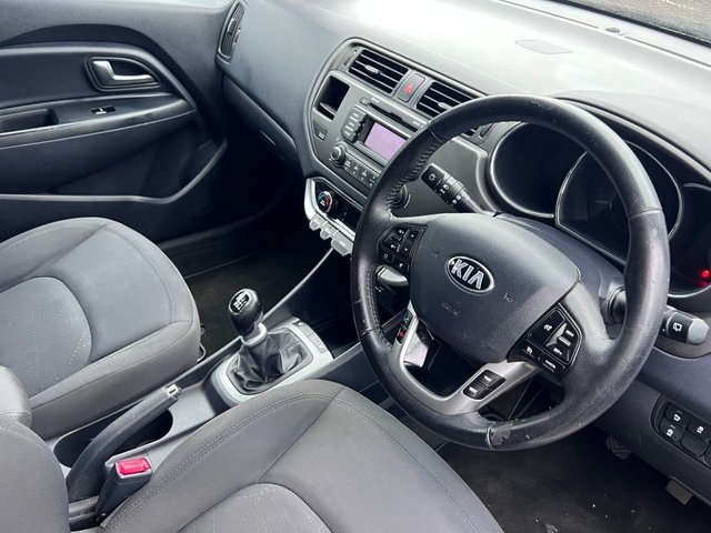 2013 Kia Rio 1L 3 5dr - Photo 2