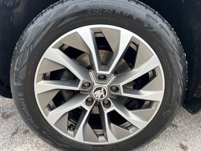 2021 SKODA KAROQ 1.5 TSI ACT SE Drive SUV 5dr Petrol DSG Euro 6 (s/s) (150 ps) - Photo 5