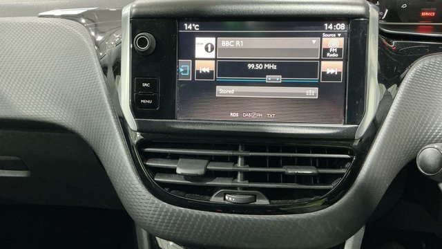 2017 PEUGEOT 2008 1.6 BlueHDi Allure SUV 5dr Diesel Manual Euro 6 (100 ps) - Photo 7