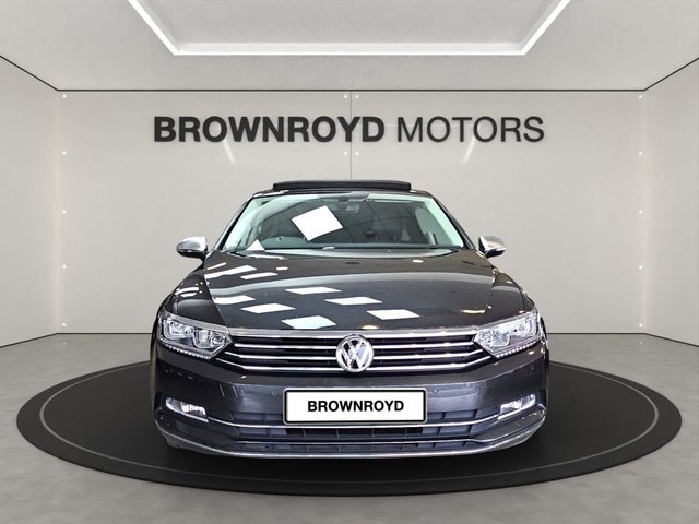 2019 Volkswagen Passat 1.5L Gt 4dr - Photo 3