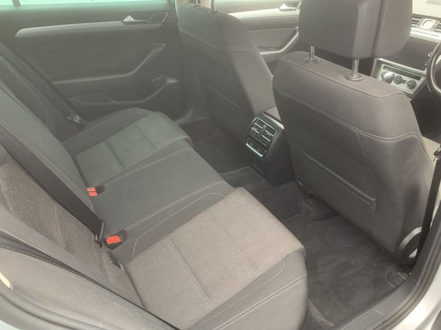 2018 VOLKSWAGEN PASSAT 2.0 TDI SE Business Estate 5dr Diesel DSG Euro 6 (s/s) (150 ps) - Photo 7