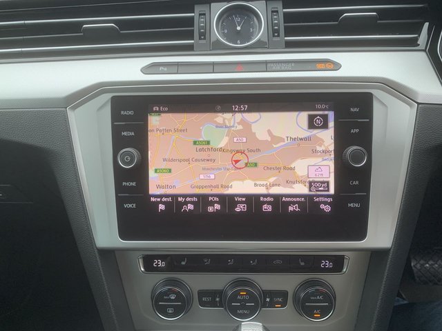 2018 VOLKSWAGEN PASSAT 2.0 TDI SE Business Estate 5dr Diesel DSG Euro 6 (s/s) (150 ps) - Photo 8