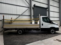 USED 2023 23 IVECO DAILY 2.3D 136PS HPI 14V 35S 3450 TAIL-LIFT DROPSIDE - NO VAT 