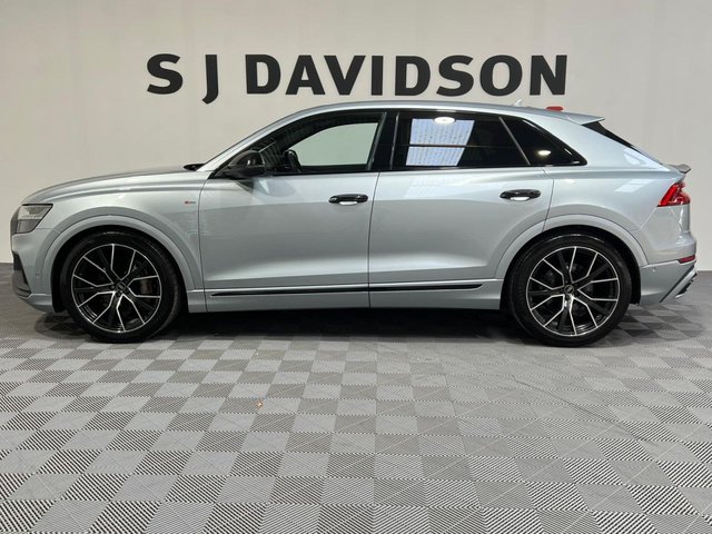View our AUDI Q8