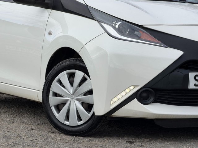 2015 TOYOTA AYGO - Photo 10