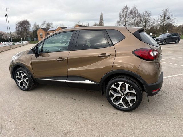 2018 Renault Captur 1.2L Signature X Nav 5dr - Photo 2
