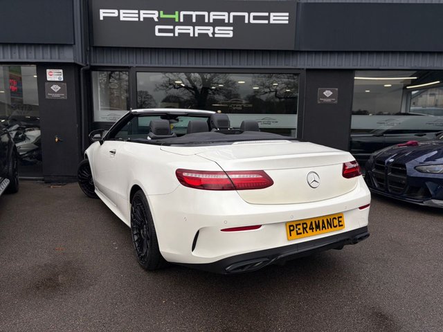 2018 Mercedes-Benz E-CLASS - Photo 2