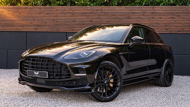 2022 Aston Martin DBX