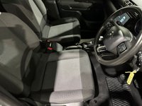 USED 2022 72 CITROEN C3 AIRCROSS 1.2 PureTech Shine SUV 5dr Petrol EAT6 Euro 6 (s/s) (130 ps) 