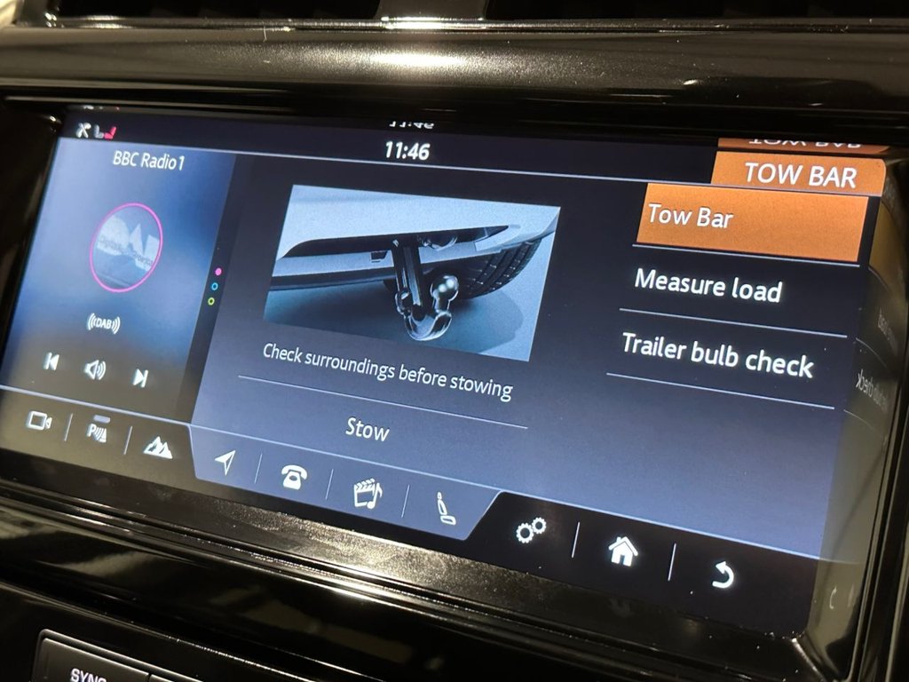 USED 2017 17 LAND ROVER DISCOVERY 3.0 TD V6 HSE SUV 5dr Diesel Auto 4WD Euro 6 (s/s) (258 ps) 