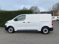 USED 2022 72 VAUXHALL VIVARO 2700 DYNAMIC L1 SWB 1.5TD 120PS High Specification Model With Air Con, Media Screen, Cruise Control, Parking Sensors, Twin Side Doors & Ply Lining!