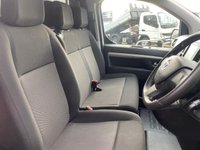 USED 2022 72 VAUXHALL VIVARO 2700 DYNAMIC L1 SWB 1.5TD 120PS High Specification Model With Air Con, Media Screen, Cruise Control, Parking Sensors, Twin Side Doors & Ply Lining!