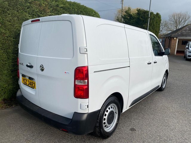 2022 VAUXHALL VIVARO - Photo 12