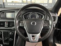 USED 2018 18 VOLVO V40 2.0 D2 R-Design Hatchback 5dr Diesel Manual Euro 6 (s/s) (120 ps) 