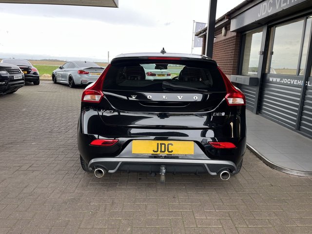 2018 VOLVO V40 2018 2.0 D2 R-Design Hatchback 5dr Diesel Manual Euro 6 (s/s) (120 ps) - Photo 10