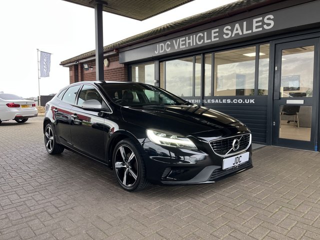 2018 VOLVO V40 2018 2.0 D2 R-Design Hatchback 5dr Diesel Manual Euro 6 (s/s) (120 ps) - Photo 6