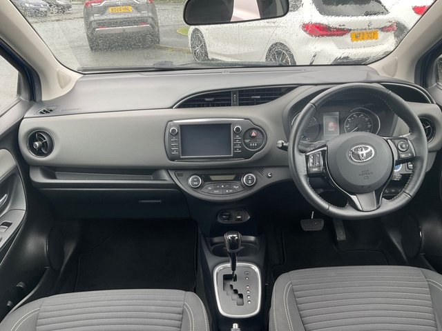 2019 TOYOTA YARIS - Photo 10