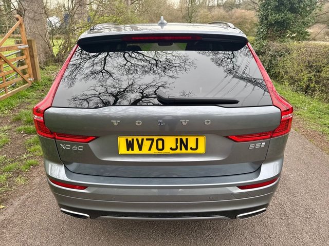 2020 VOLVO XC60 - Photo 6