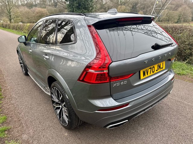 2020 VOLVO XC60 - Photo 3
