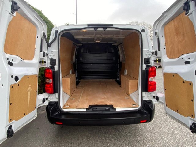 2024 VAUXHALL VIVARO - Photo 9