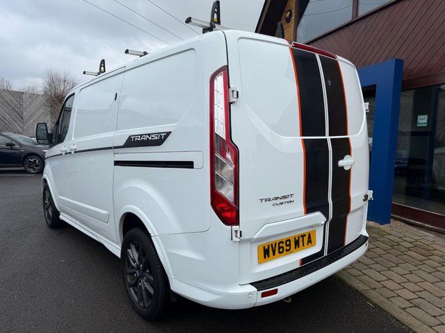 2019 Ford Transit Custom 2L Sport 5dr - Photo 6