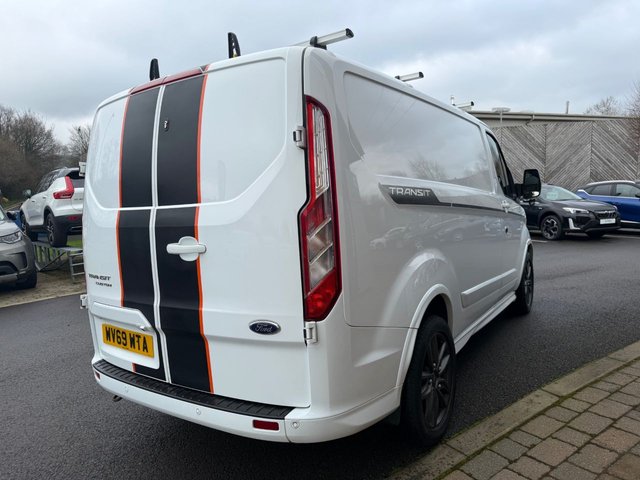 2019 Ford Transit Custom 2L Sport 5dr - Photo 8