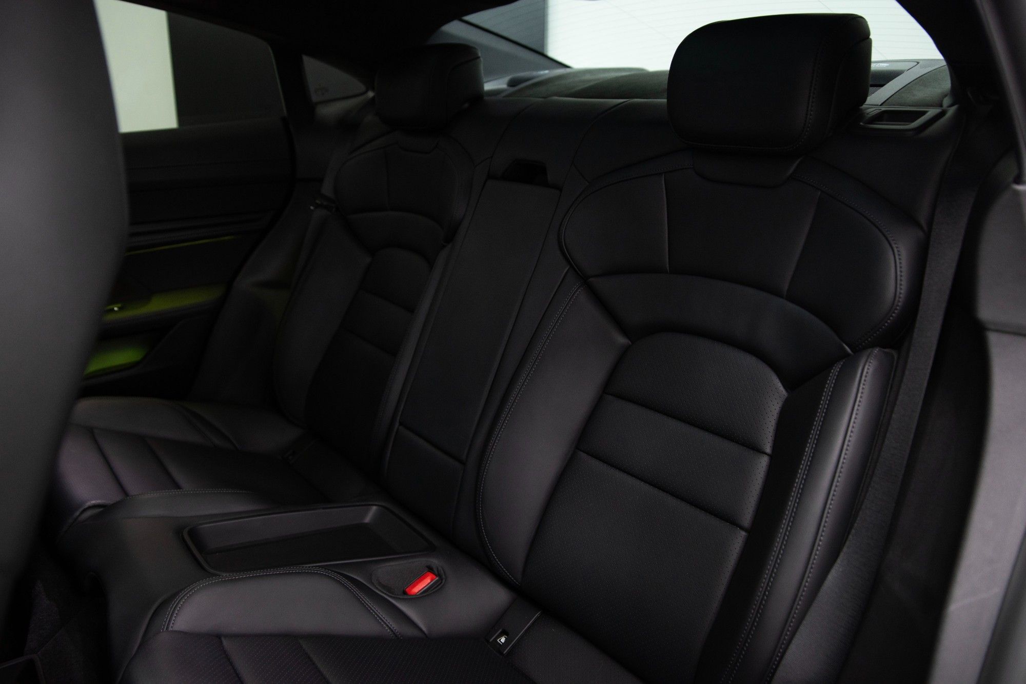 USED 2023 23 PORSCHE TAYCAN Performance Plus 93.4kWh Turbo Saloon  