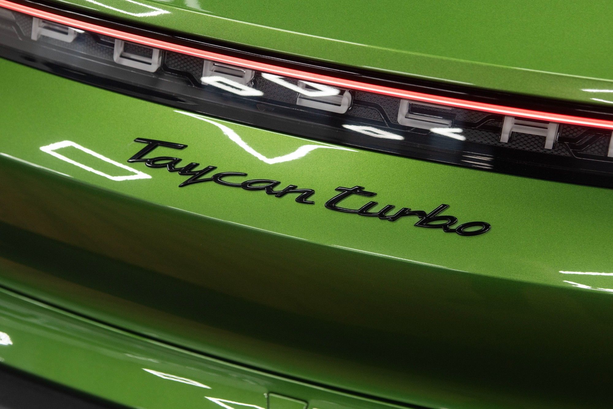 USED 2023 23 PORSCHE TAYCAN Performance Plus 93.4kWh Turbo Saloon  