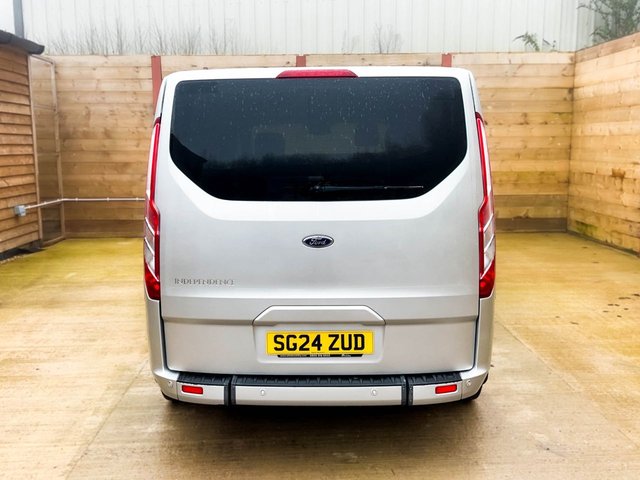 2024 FORD TOURNEO CUSTOM - Photo 11