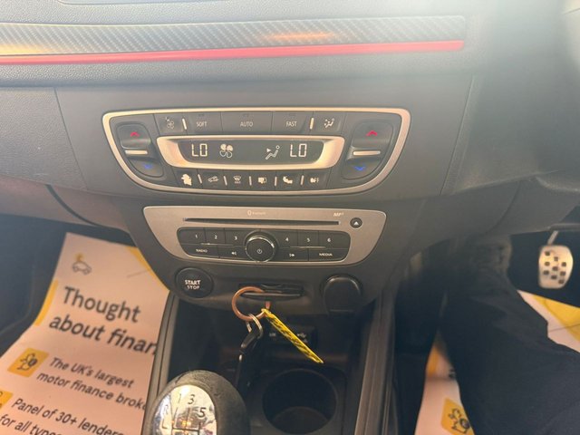 2015 RENAULT MEGANE 2015 1.6 dCi ENERGY GT Line TomTom Hatchback 5dr Diesel Manual Euro 5 (s/s) (130 ps) - Photo 11