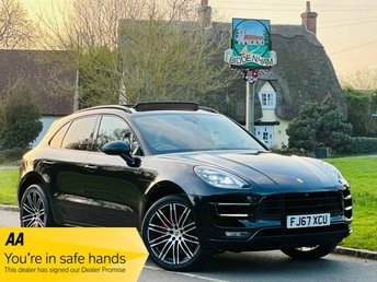 2017 PORSCHE MACAN