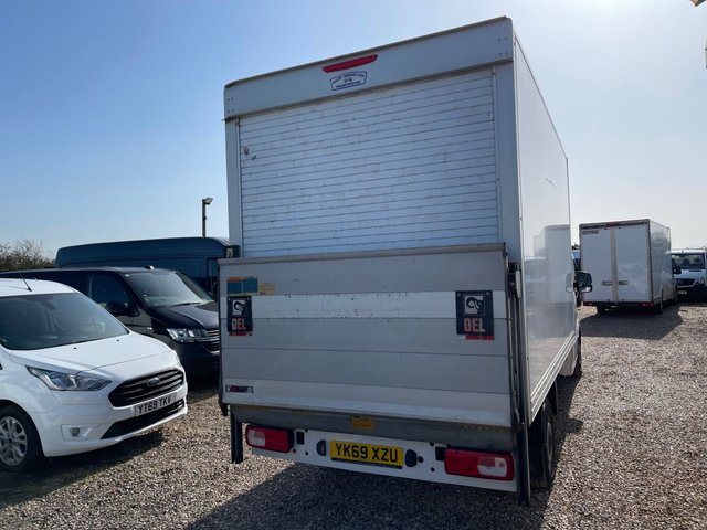 2019 Volkswagen Crafter 2L Startline 2dr - Photo 2