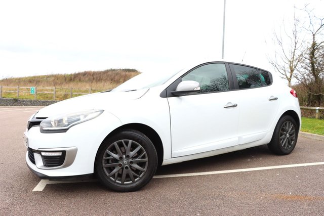 2014 RENAULT MEGANE - Photo 9