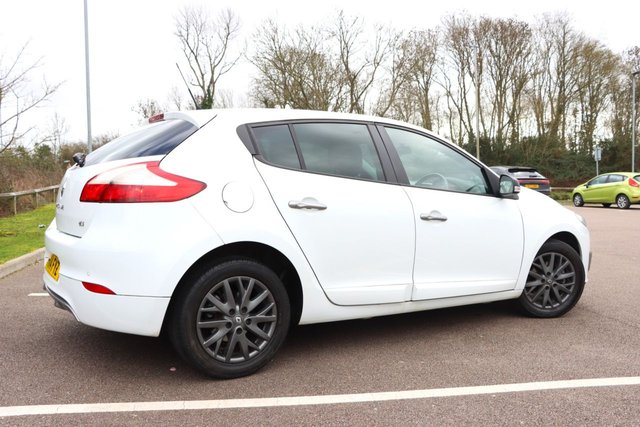2014 RENAULT MEGANE - Photo 12