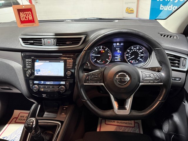 2018 NISSAN QASHQAI 1.5 dCi N-Connecta SUV 5dr Diesel Manual Euro 6 (s/s) (110 ps) - Photo 9