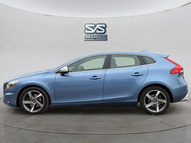 2016 Volvo V40 2L R-Design 5dr - Photo 8